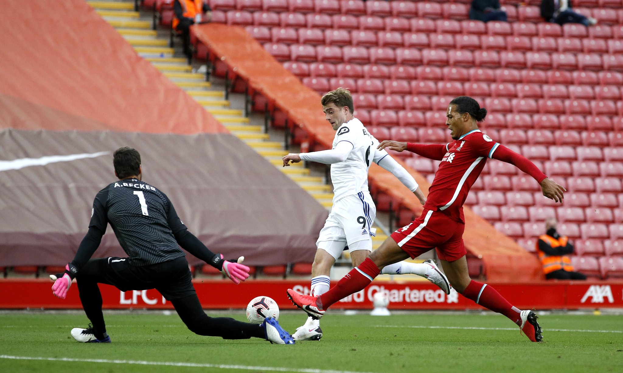 入已经让无 入已经让无